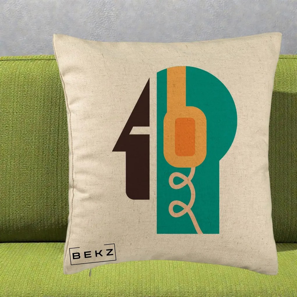 Perna Personalizata Retro Casti Muzicale, 40x40 cm, Bej, Husa Detasabila, Perna Inclusa, BEKZ®