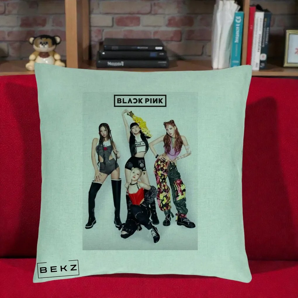 Perna Personalizata K-pop BLACKPINK Fotografie Grup Tinute Edgy, 40x40 cm, Verde Menta, Husa Detasabila, Perna Inclusa, BEKZ®