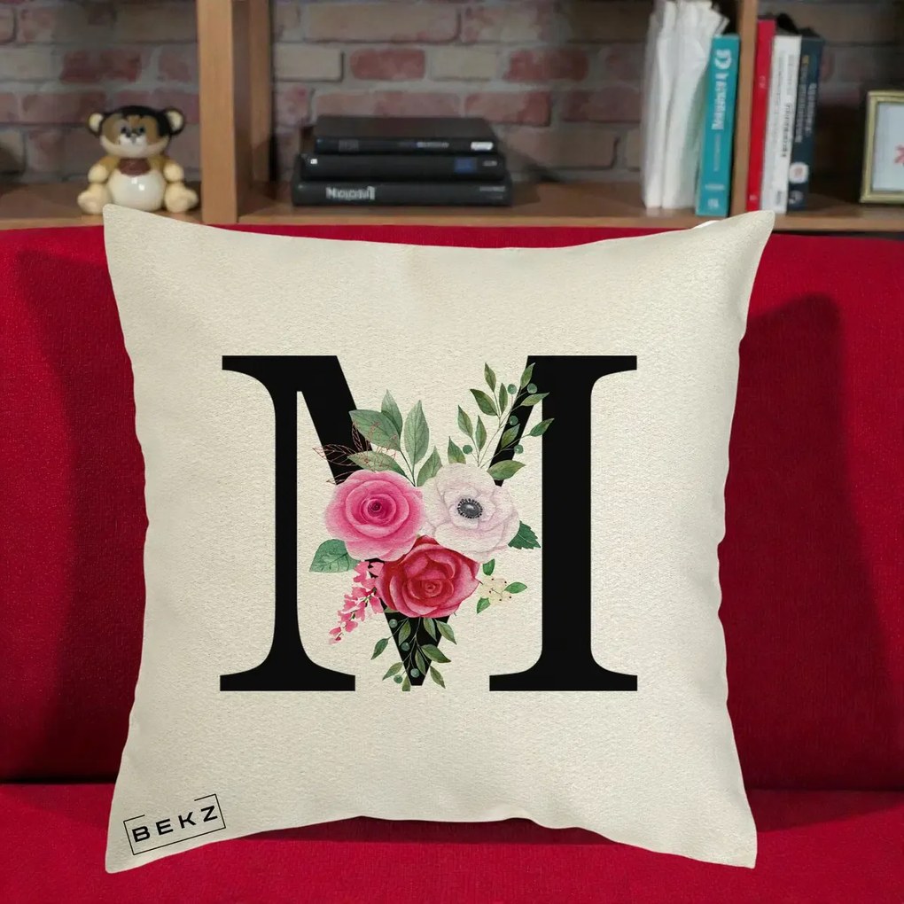 Cadou Personalizat - Perna Personalizata Monograma Florala Litera M cu Trandafiri si Anemona, 40x40 cm, Ecru, Husa Detasabila, Perna Inclusa, BEKZ®