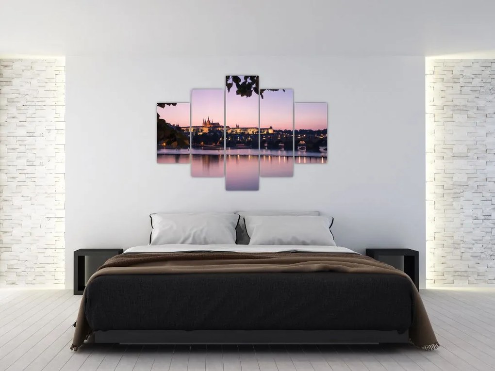 Tablou cu palatul din Praga și Vltava (150x105 cm)