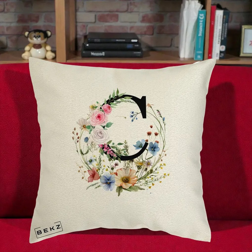 Cadou Personalizat - Perna Personalizata Monogram Litera C cu Flori Acuarela, 40x40 cm, Ecru, Husa Detasabila, Perna Inclusa, BEKZ®