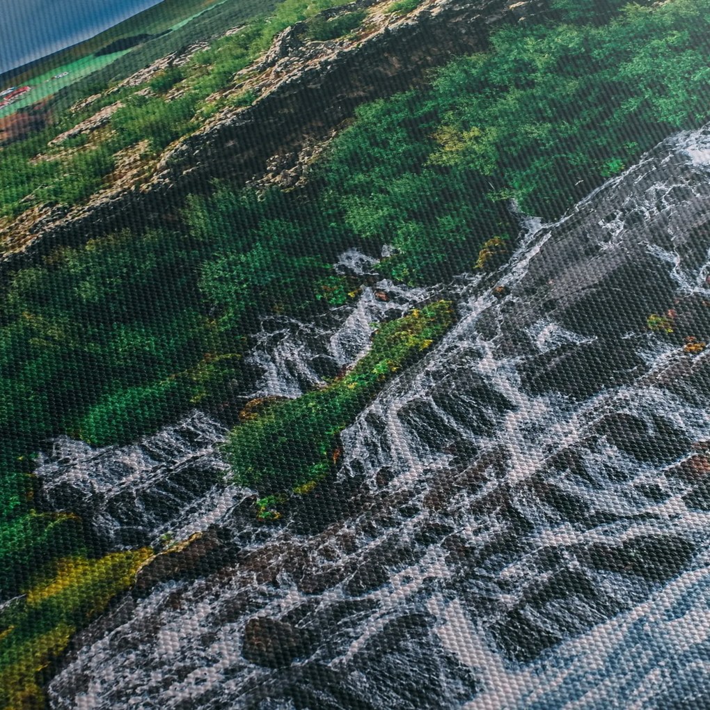 Tablou cu cascade în natură (90x60 cm)