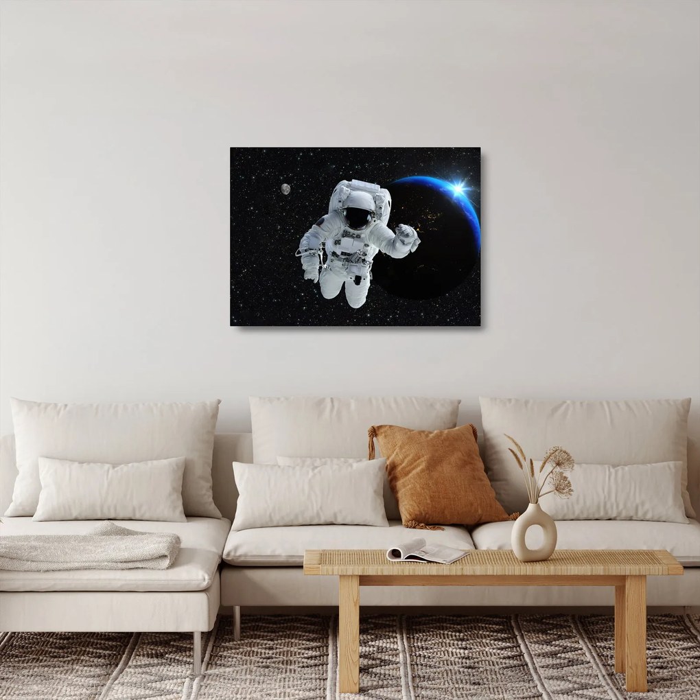 Tablou pe sticlă - Astronaut în Cosmos (70x50 cm)