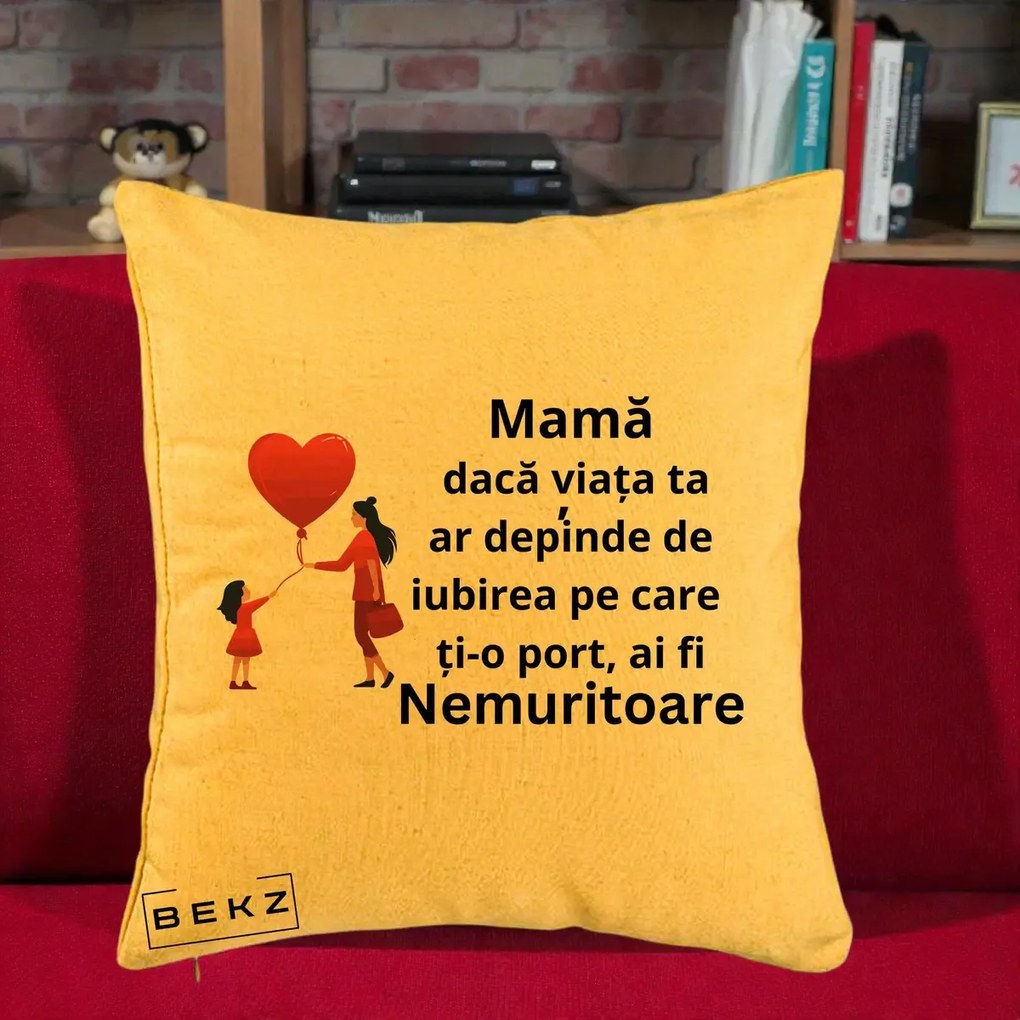 Cadou pentru Mama - Perna Personalizata Mama Nemuritoare cu Bebelus Kawaii, 40x40 cm, Galben, Husa Detasabila, Perna Inclusa, BEKZ®