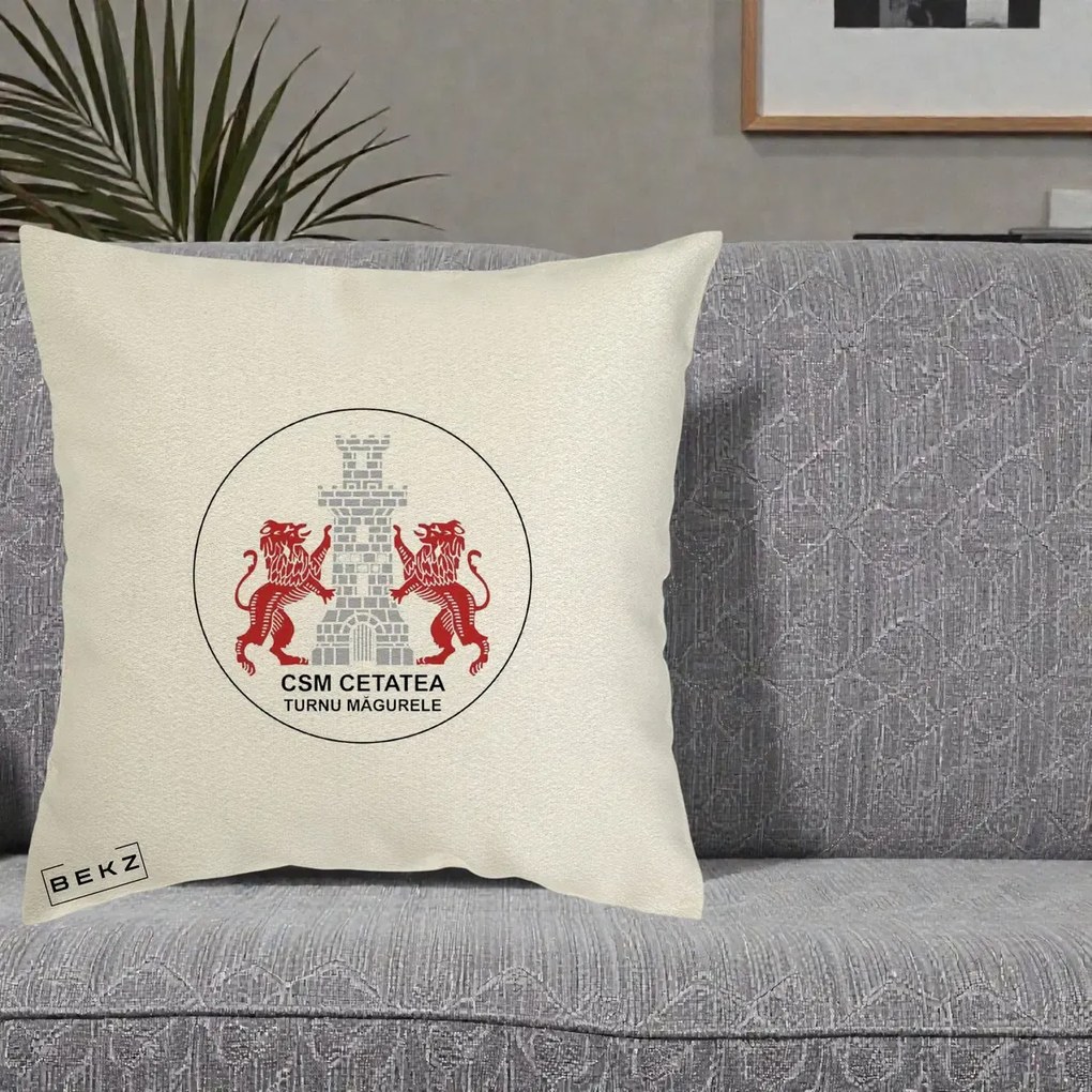 Perna Personalizata CSM Cetatea Turnu Magurele Fotbal, 40x40 cm, Ecru, Husa Detasabila, Perna Inclusa, BEKZ®