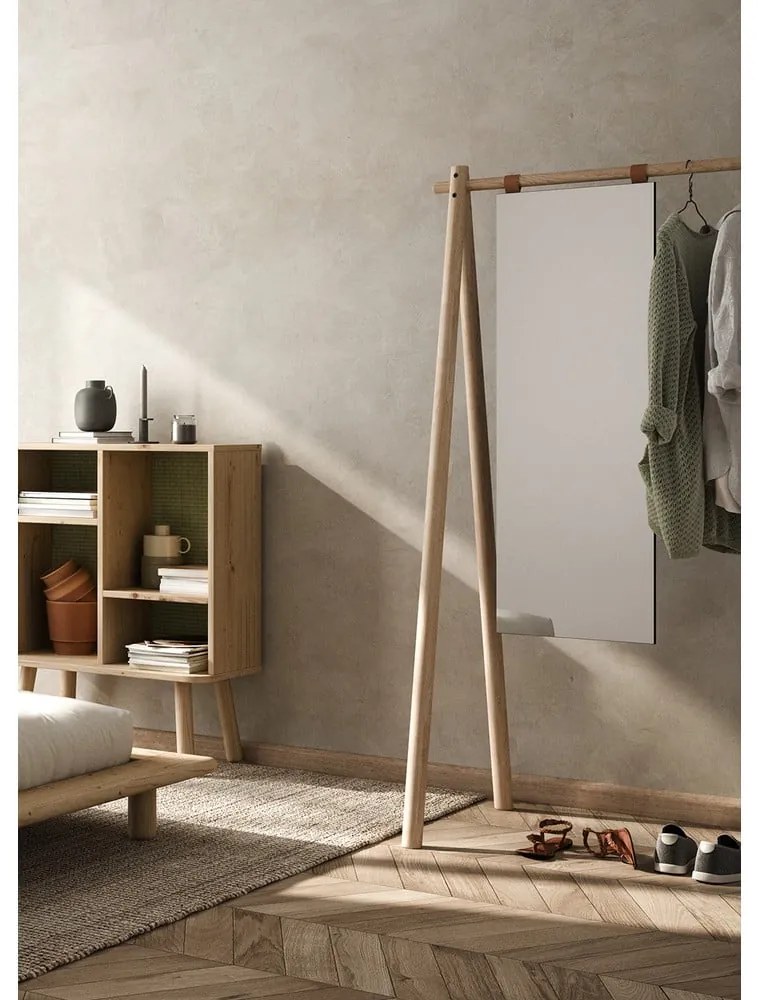 Suport pentru haine din lemn de pin Hongi - Karup Design