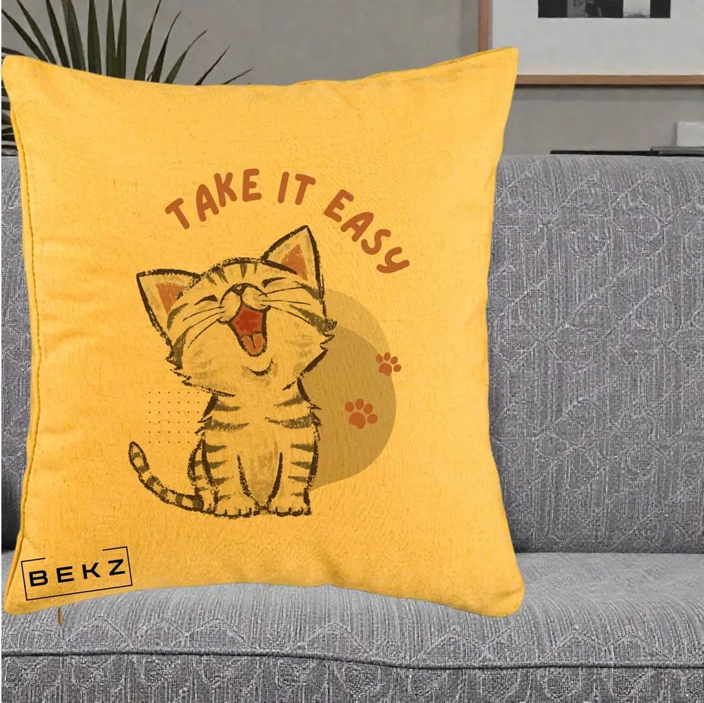 Perna Personalizata Take It Easy Cat, 40x40 cm, Galben, Husa Detasabila, Perna Inclusa, BEKZ®