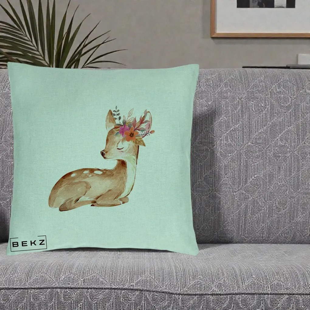 Perna Decorativa Caprioara cu Flori in Coama, 40x40 cm, Verde Menta, Husa Detasabila, Perna Inclusa, BEKZ®