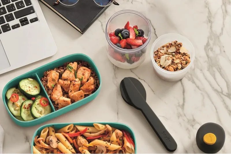 Cutie alimentară pentru pranz Lekue On The Go 1010236, 500 ml, Inchidere ermetica, Tacamuri, Supapa microunde, Turcoaz