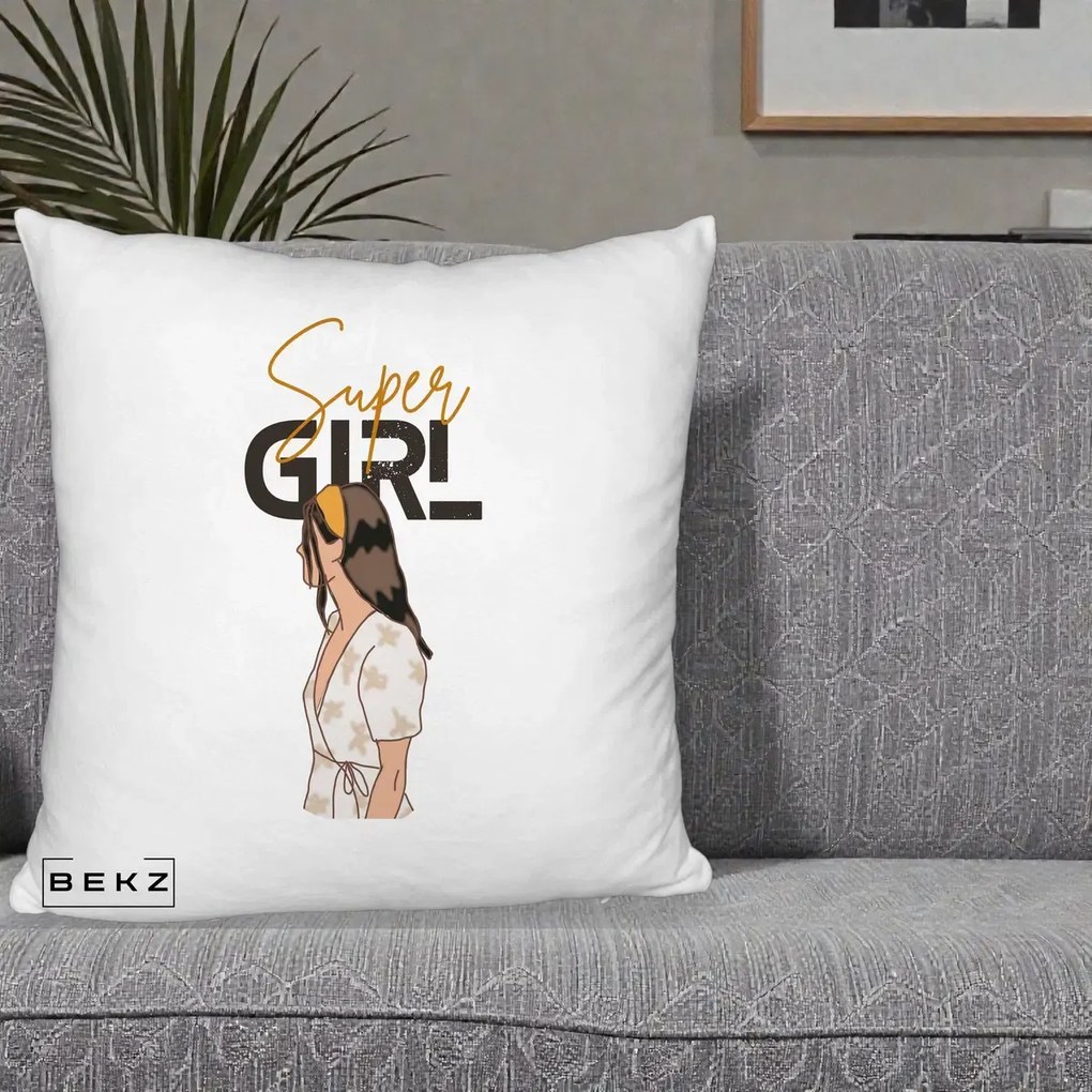 Perna Decorativa Super Girl Aesthetic, 40x40 cm, Alb Pufos, Husa Detasabila, Perna Inclusa, BEKZ®