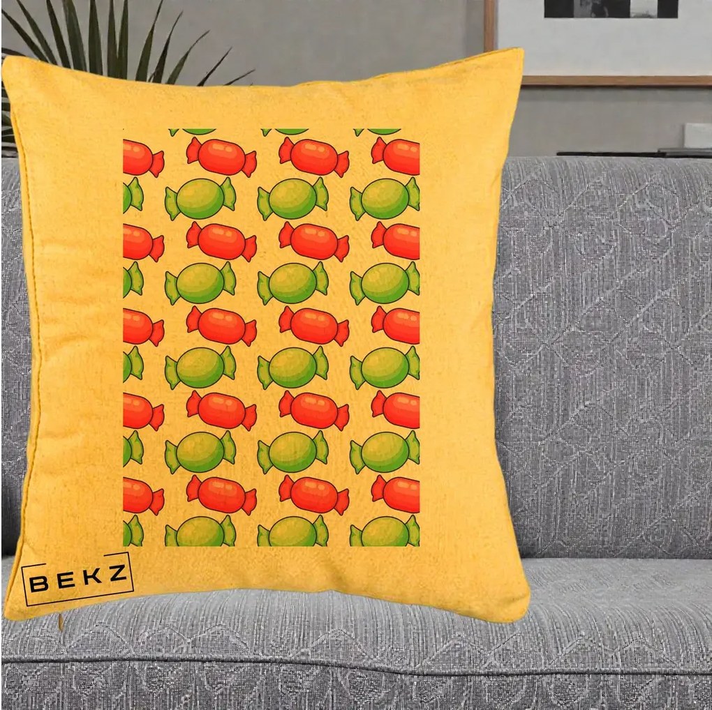 Perna Decorativa Bomboane Craciun Pattern, 40x40 cm, Galben, Husa Detasabila, Perna Inclusa, BEKZ®