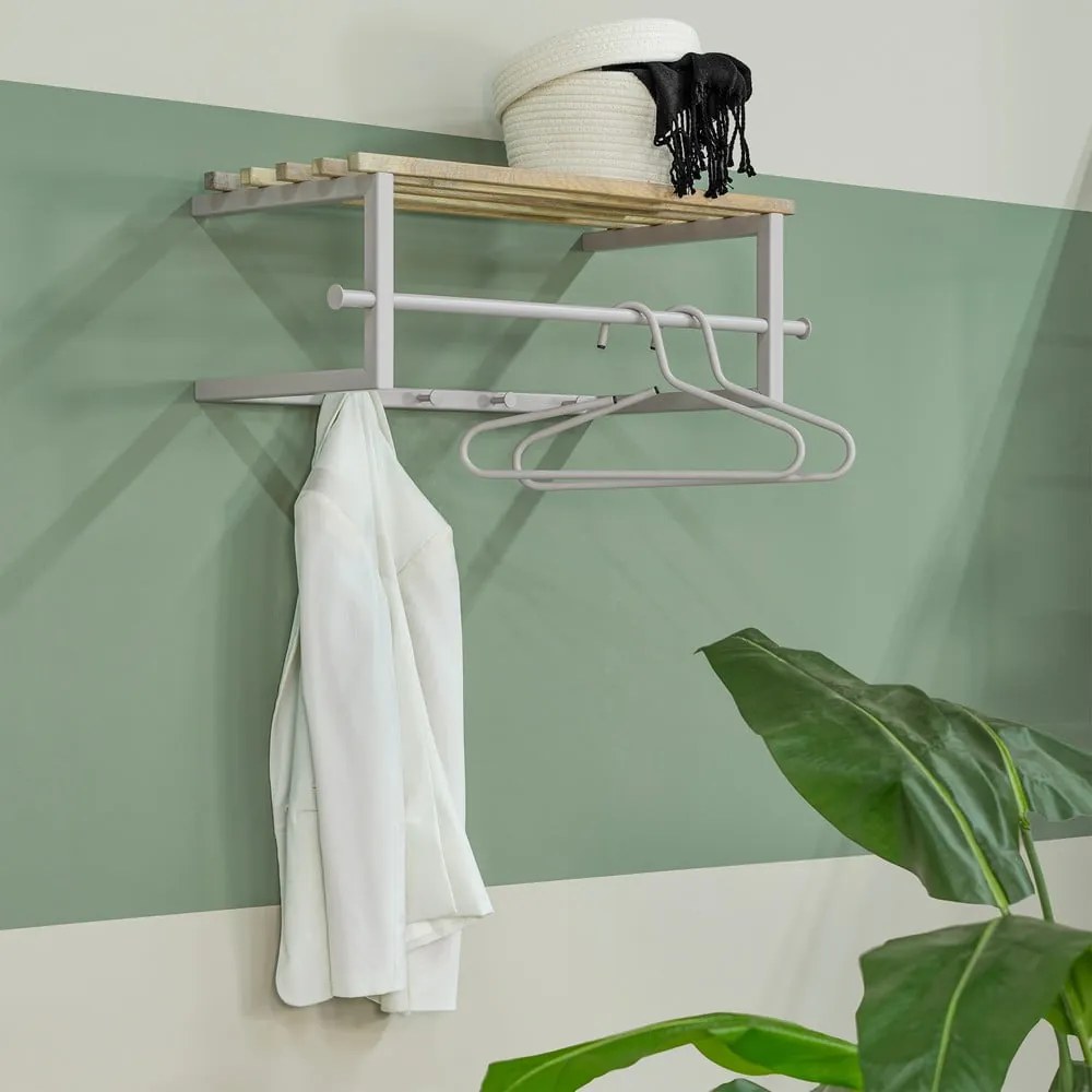 Cuier de perete în culoare naturală/taupe cu raft din metal 76 cm Marco – Spinder Design