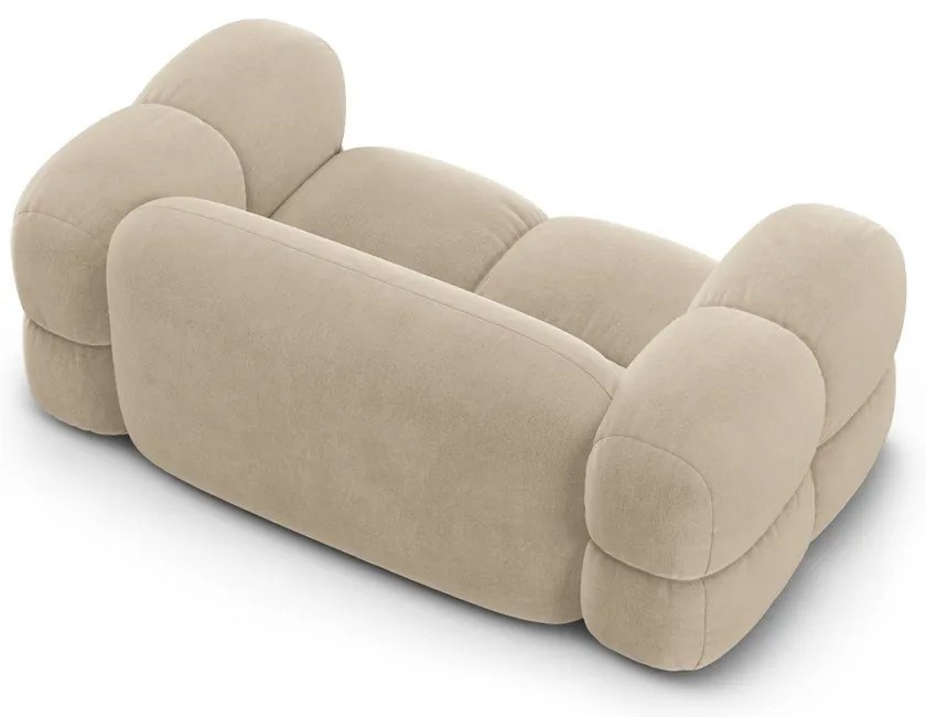 Canapea bej cu tapițerie din catifea 180 cm Loretto – Cosmopolitan Design