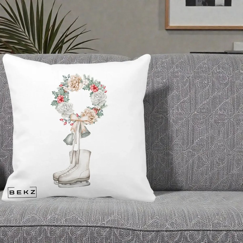Perna Decorativa Patine cu Coroana Florala de Craciun, 40x40 cm, Alba Mata, Husa Detasabila, Perna Inclusa, BEKZ®