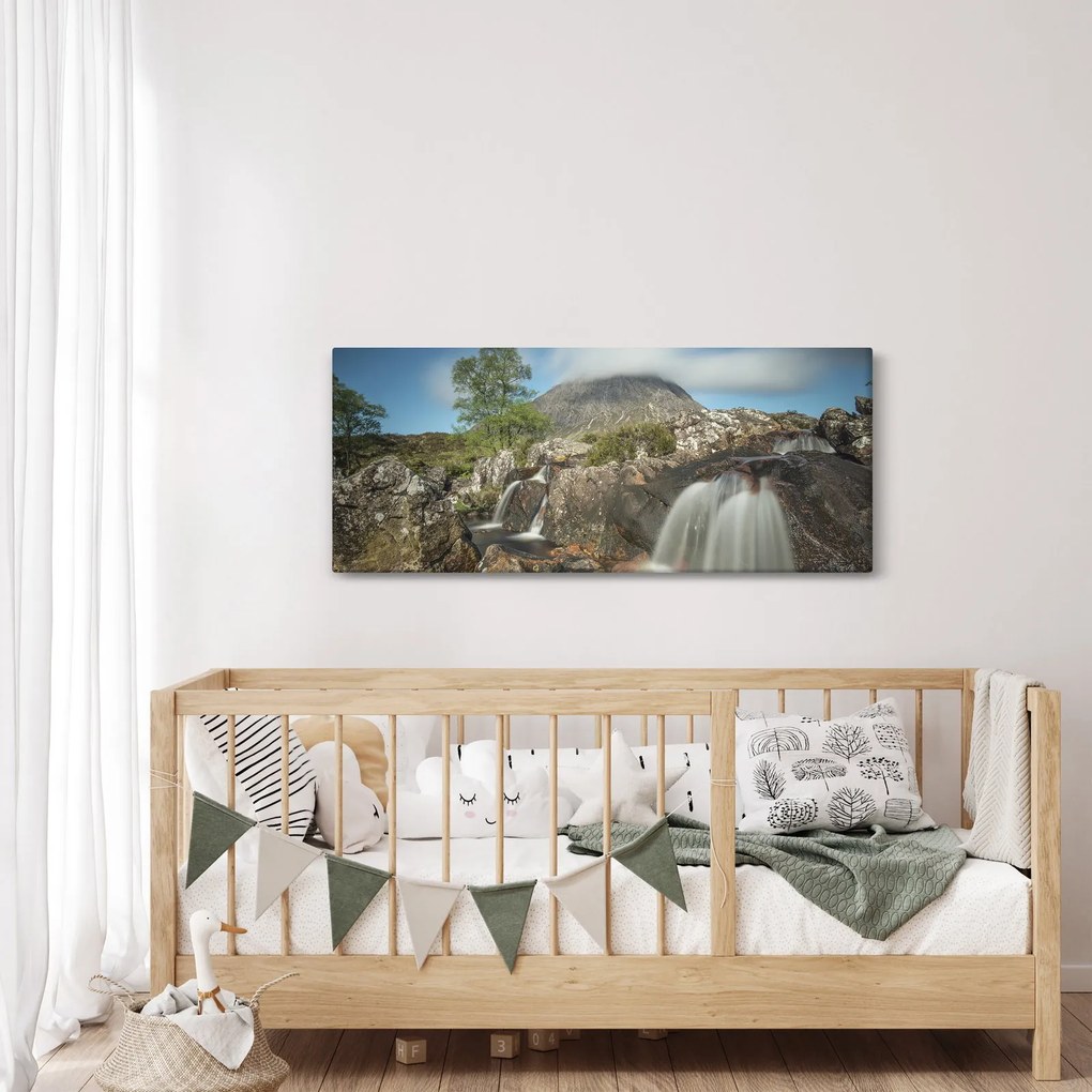 Tablou cu cascadele și munți (120x50 cm)