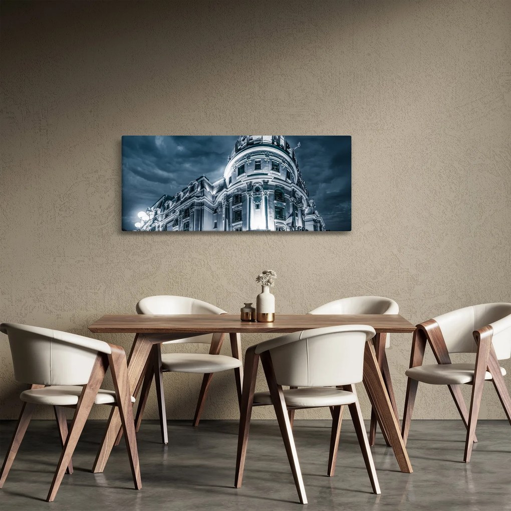 Tablou cu arhitectură în întuneric (120x50 cm)