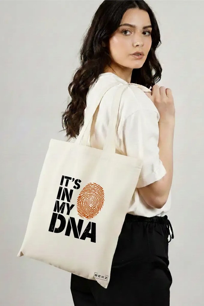 Sacosa de Panza pentru Cumparaturi, Geanta Tote, model It's in My DNA, 38x34.5 cm, Alba, BEKZ®