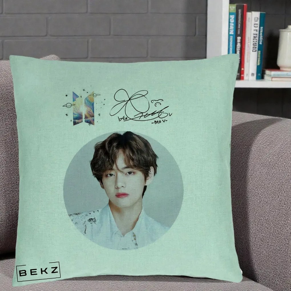 Perna Personalizata K-pop BTS V Taehyung Portret Cerc Autograf, 40x40 cm, Verde Menta, Husa Detasabila, Perna Inclusa, BEKZ®