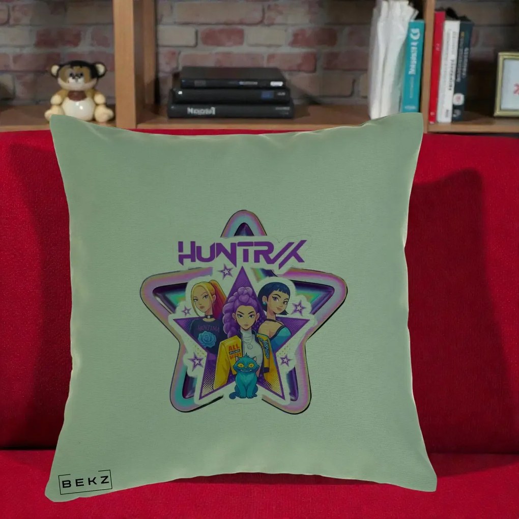 Perna Personalizata K-pop HUNTRX Trio Stea cu Pisica, 40x40 cm, Verde, Husa Detasabila, Perna Inclusa, BEKZ®