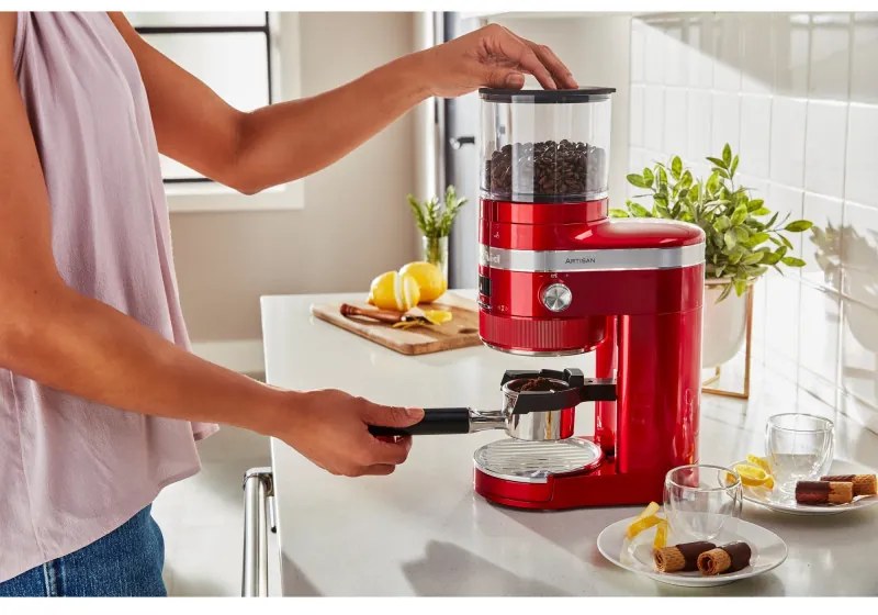 Rasnita de cafea electrica Artisan KitchenAid 5KCG8433ECA, 150W, 340 g, 70 trepte de macinare, Oprire automata, Apple Candy Red