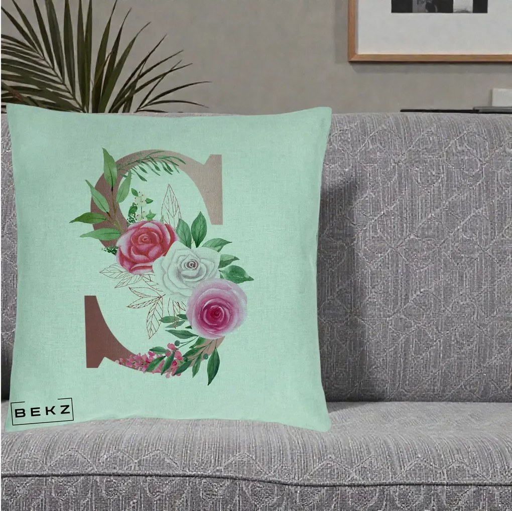 Cadou Personalizat - Perna Personalizata Monograma Rose Gold Litera S, 40x40 cm, Verde Menta, Husa Detasabila, Perna Inclusa, BEKZ®