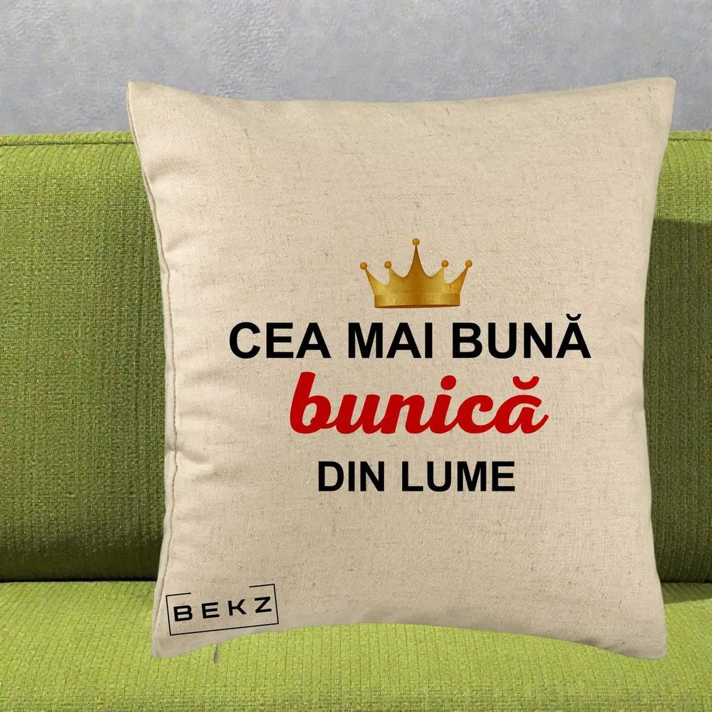 Cadou pentru Bunica - Perna Personalizata Cea Mai Buna Bunica Din Lume Coroana Aurie, 40x40 cm, Bej, Husa Detasabila, Perna Inclusa, BEKZ®