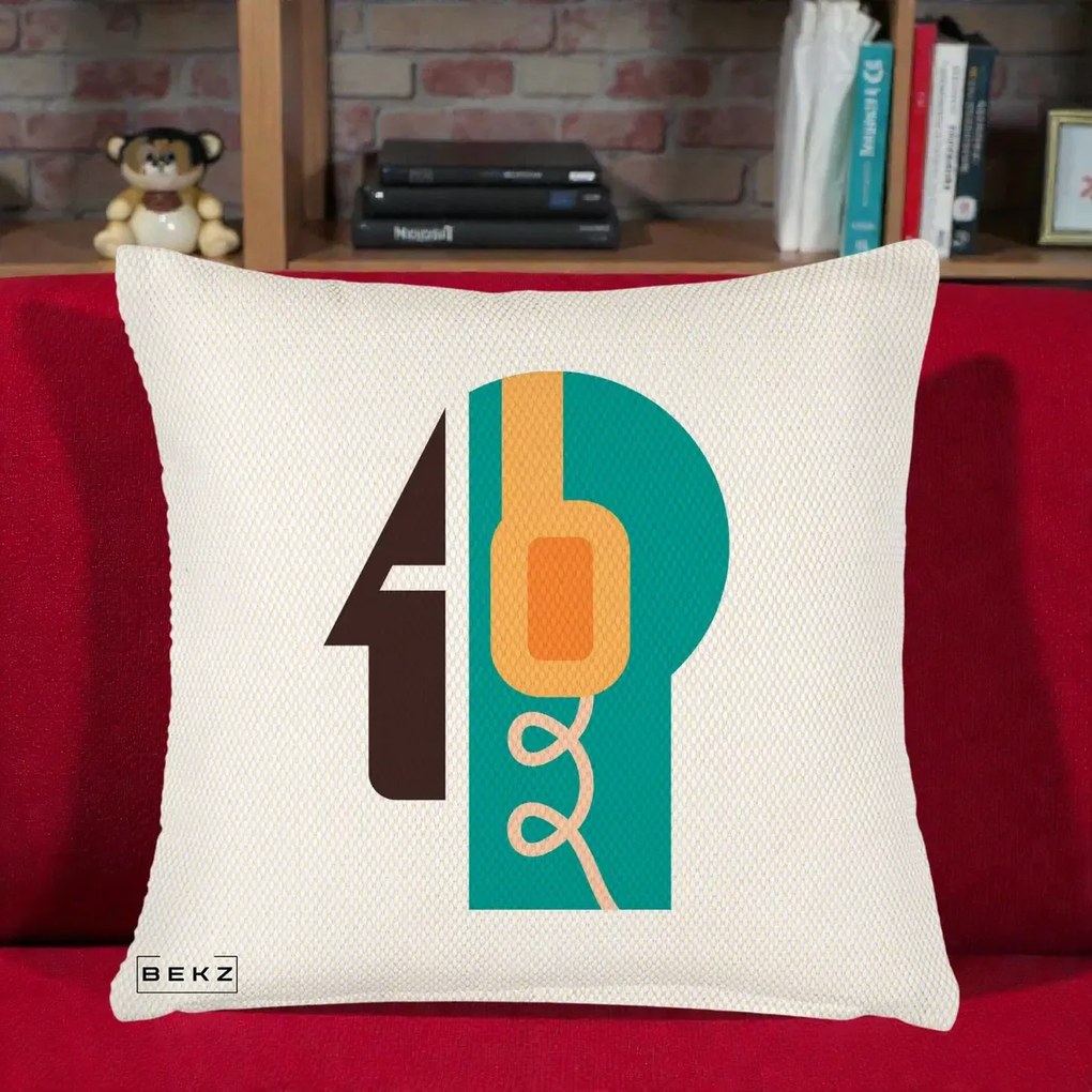 Perna Personalizata Retro Casti Muzicale, 40x40 cm, Crem Reliefat, Husa Detasabila, Perna Inclusa, BEKZ®