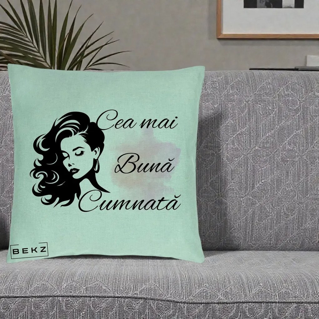 Cadou pentru Cumnata - Perna Personalizata Cea mai Buna Cumnata cu Silueta Dama si Pete Roz, 40x40 cm, Verde Menta, Husa Detasabila, Perna Inclusa, BEKZ®