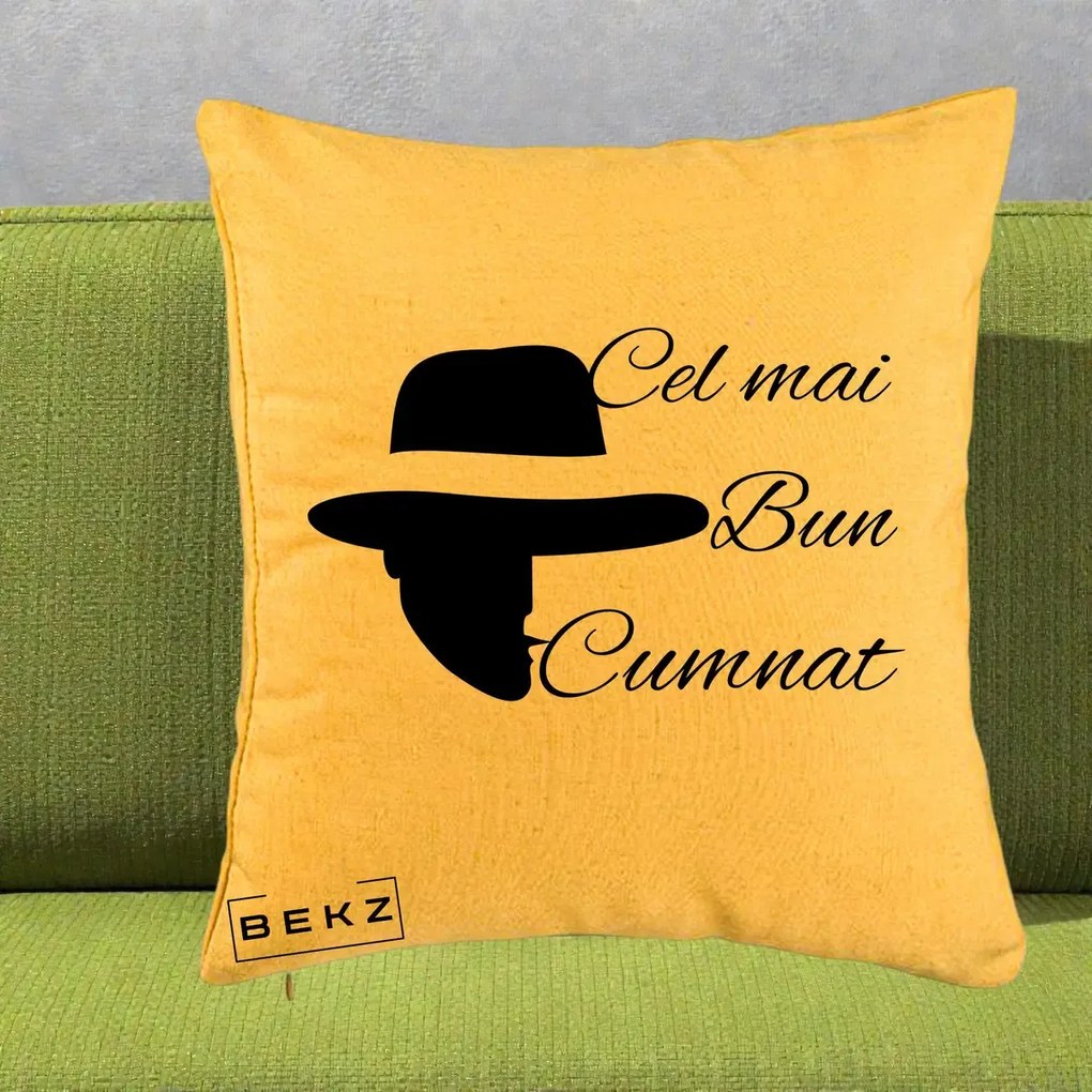 Cadou pentru Cumnat - Perna Personalizata Cel mai Bun Cumnat cu Silueta Palarie, 40x40 cm, Galben, Husa Detasabila, Perna Inclusa, BEKZ®
