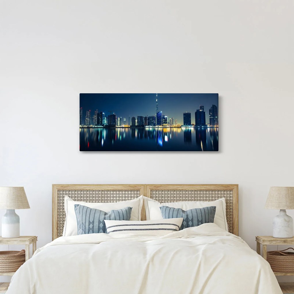 Tablou cu orașul nocturn (120x50 cm)