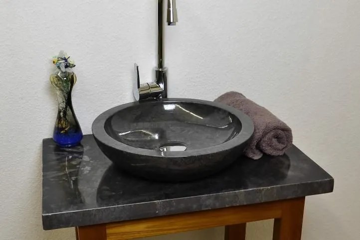 Chiuvetă din piatră - marmură neagră lustruită DIVERO