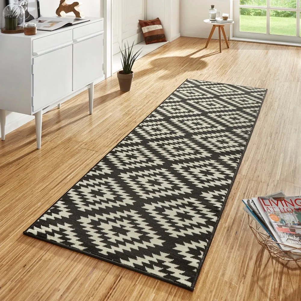 Covor tip traversă Hanse Home Basic Nordic, 80x250 cm, negru-alb