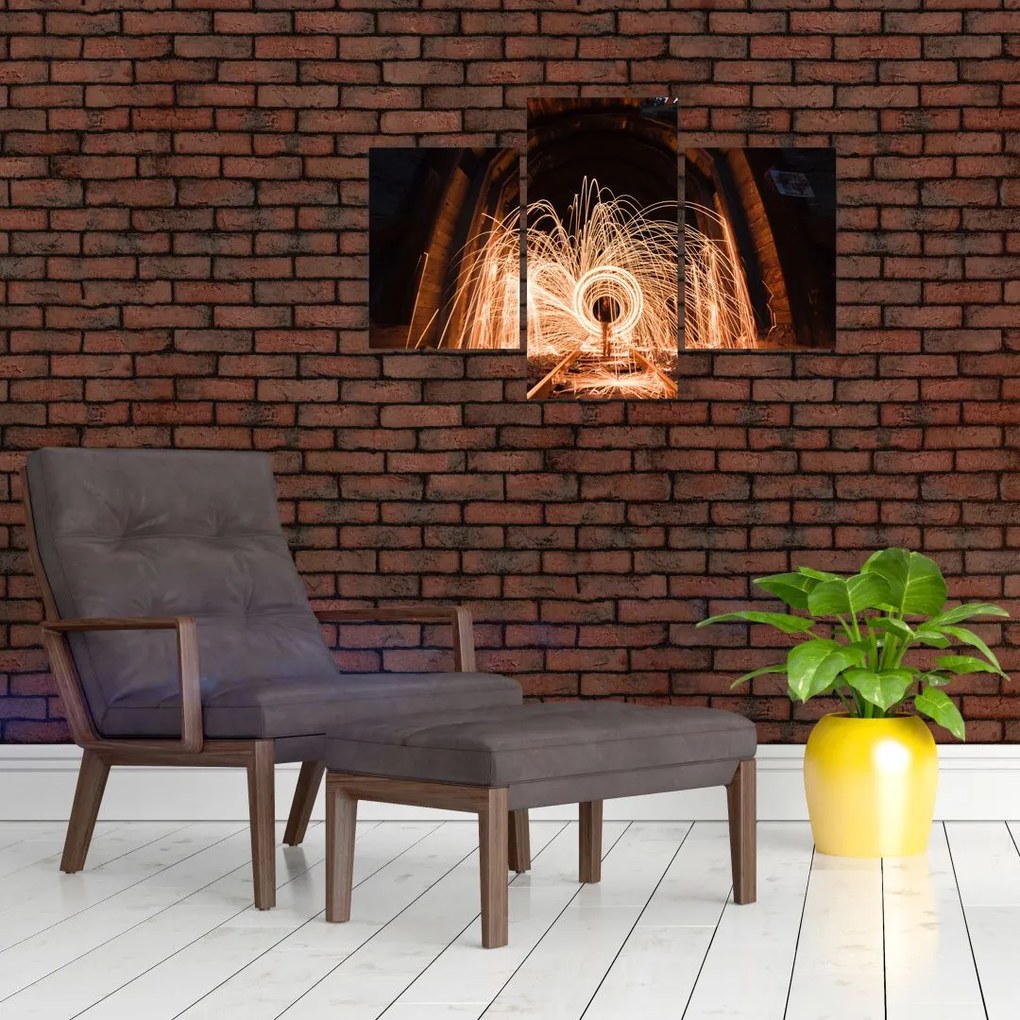 Tablou - Show de lumini deasupra șinelor (90x60 cm)