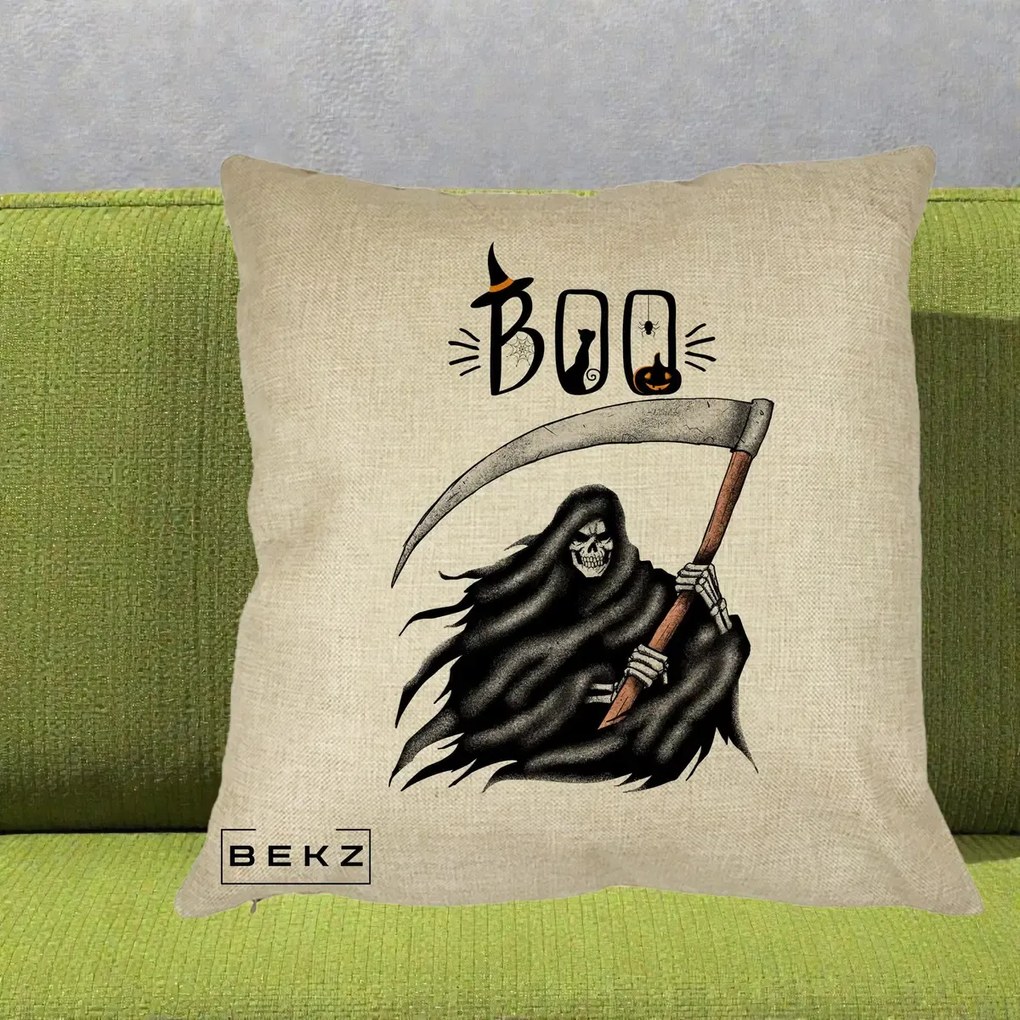 Perna Decorativa Halloween Boo Grim Reaper cu Coasa, 40x40 cm, Crem, Husa Detasabila, Perna Inclusa, BEKZ®