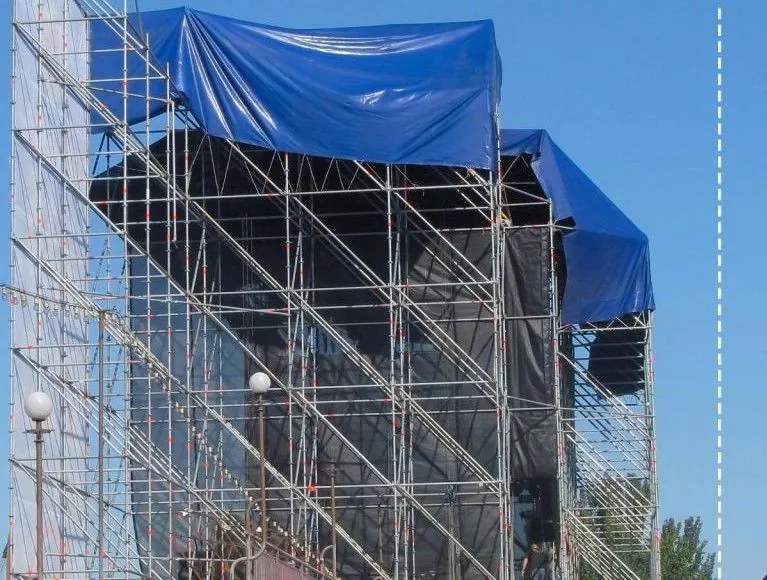 Prelată JAGO 650 g / m², ochi de aluminiu, albastru, 4 x 8 m