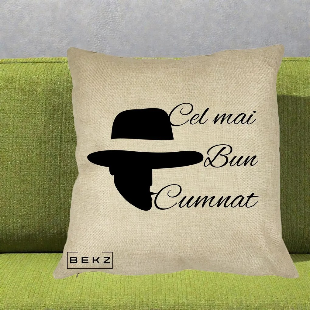 Cadou pentru Cumnat - Perna Personalizata Cel mai Bun Cumnat cu Silueta Palarie, 40x40 cm, Crem, Husa Detasabila, Perna Inclusa, BEKZ®