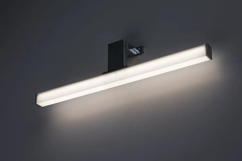 Aplica LED pentru baie protectie IP44 Oliro L-40cm