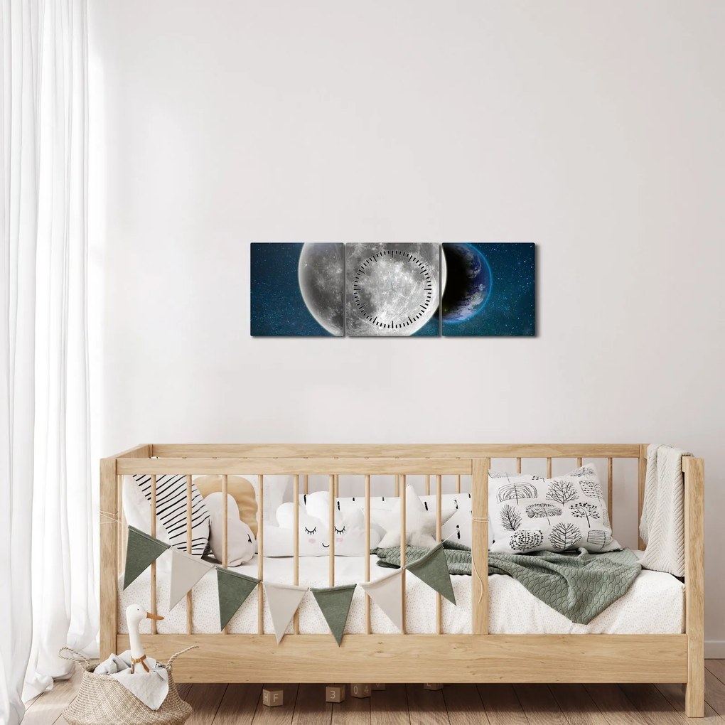 Tablou - Pământul în eclipsa de lună (cu ceas) (90x30 cm)