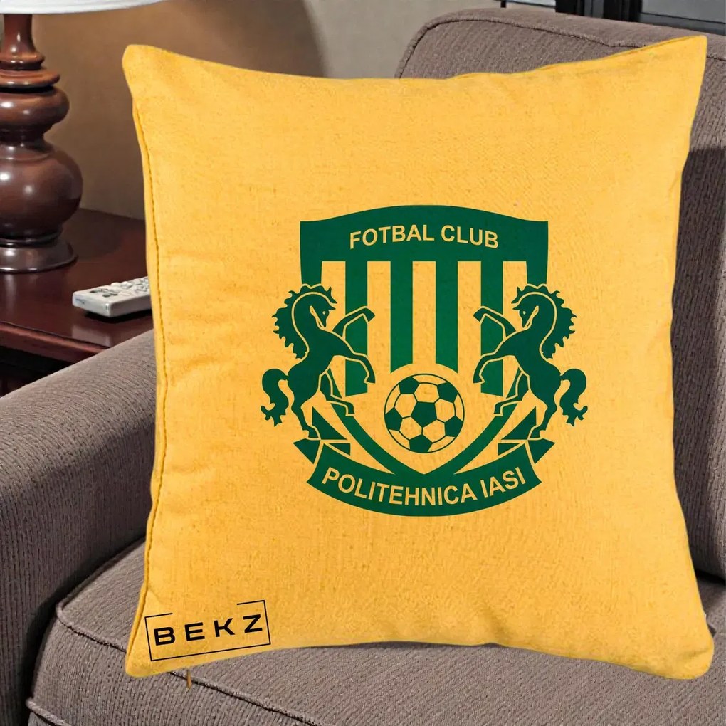 Perna Personalizata FC Politehnica Iasi Fotbal, 40x40 cm, Galben, Husa Detasabila, Perna Inclusa, BEKZ®