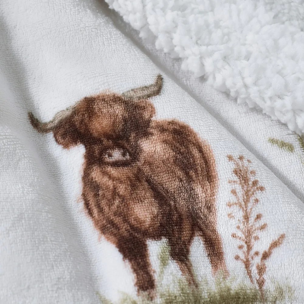 Pătură maro-bej din micropluș/cocolino 130x170 cm Angus Highland Cow – Catherine Lansfield