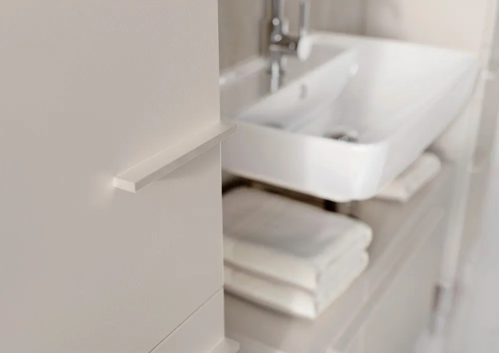 Dulap de baie crem înalt/îngust cu aspect mat 34x190 cm Laurino – Germania