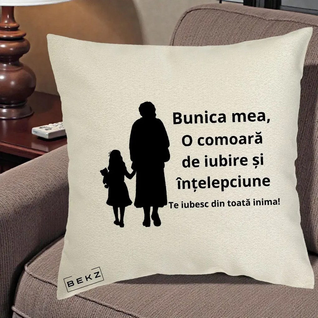 Cadou pentru Bunica - Perna Personalizata Bunica Mea Comoara Iubire Intelepciune Silueta, 40x40 cm, Ecru, Husa Detasabila, Perna Inclusa, BEKZ®