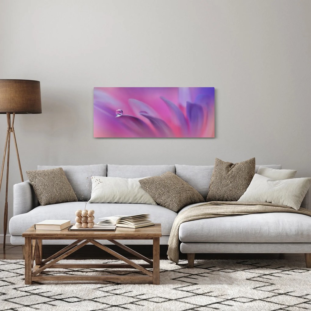 Tablou - Picătură pe floare (120x50 cm)