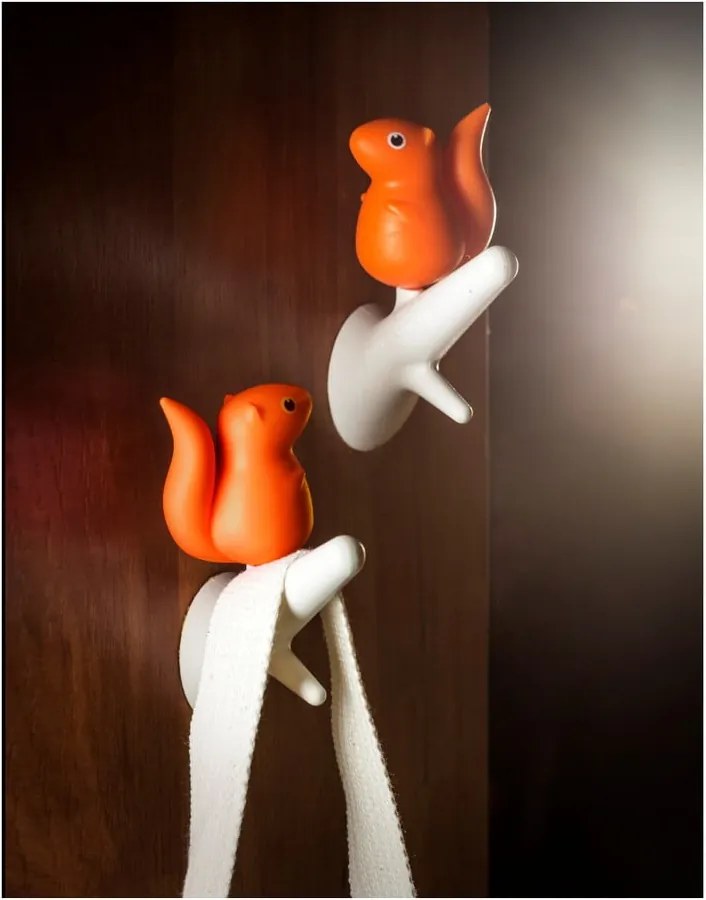 Set 2 cârlige de perete Qualy&CO Squirrel, verde - alb
