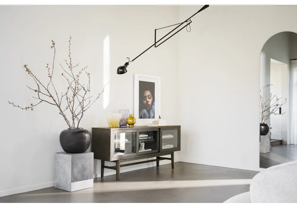 Vitrină maro cu aspect de lemn de stejar cu ușă glisantă 170x75 cm Hazelton – Rowico