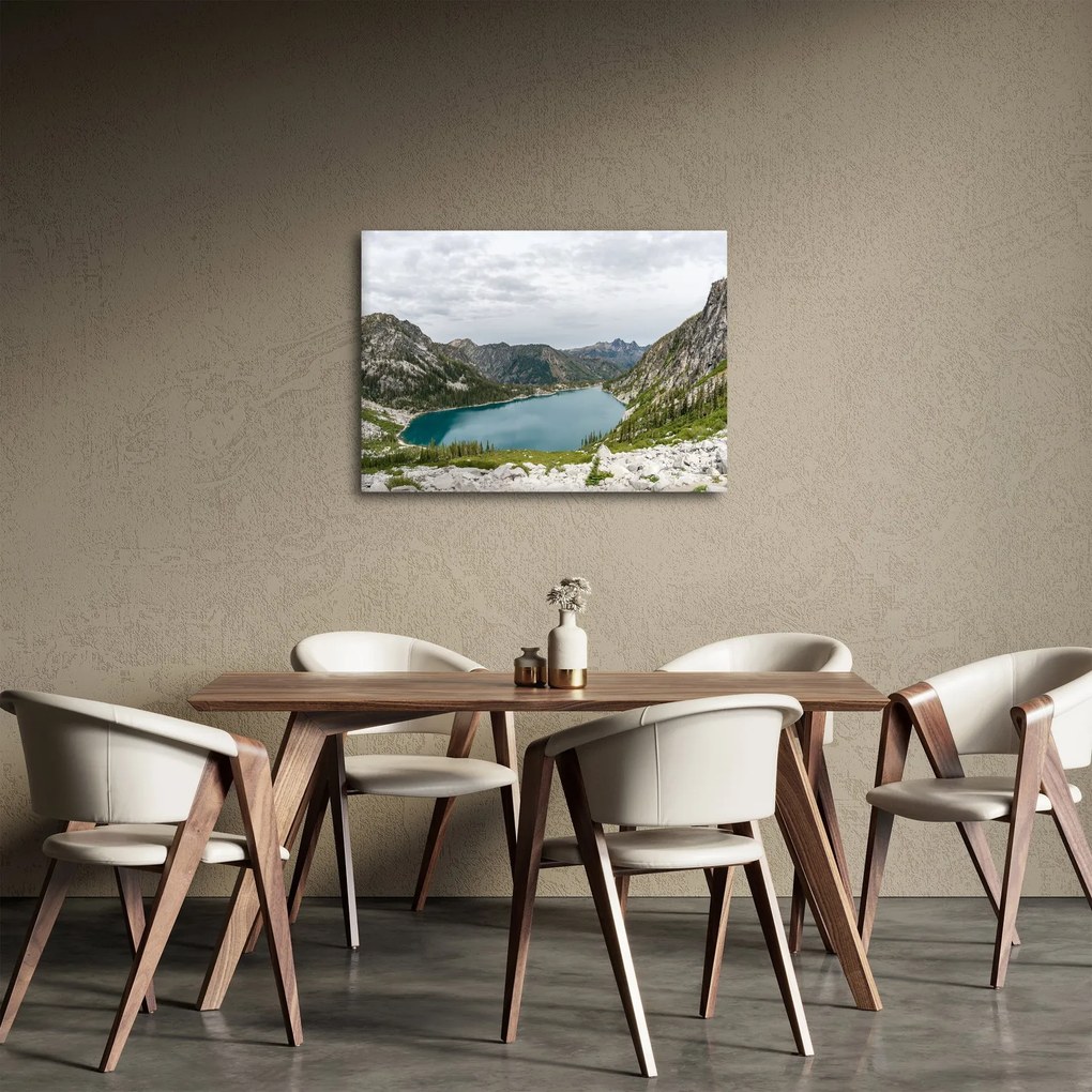 Tablou cu lac în munți (70x50 cm)