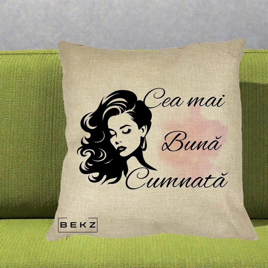 Cadou pentru Cumnata - Perna Personalizata Cea mai Buna Cumnata cu Silueta Dama si Pete Roz, 40x40 cm, Crem, Husa Detasabila, Perna Inclusa, BEKZ®