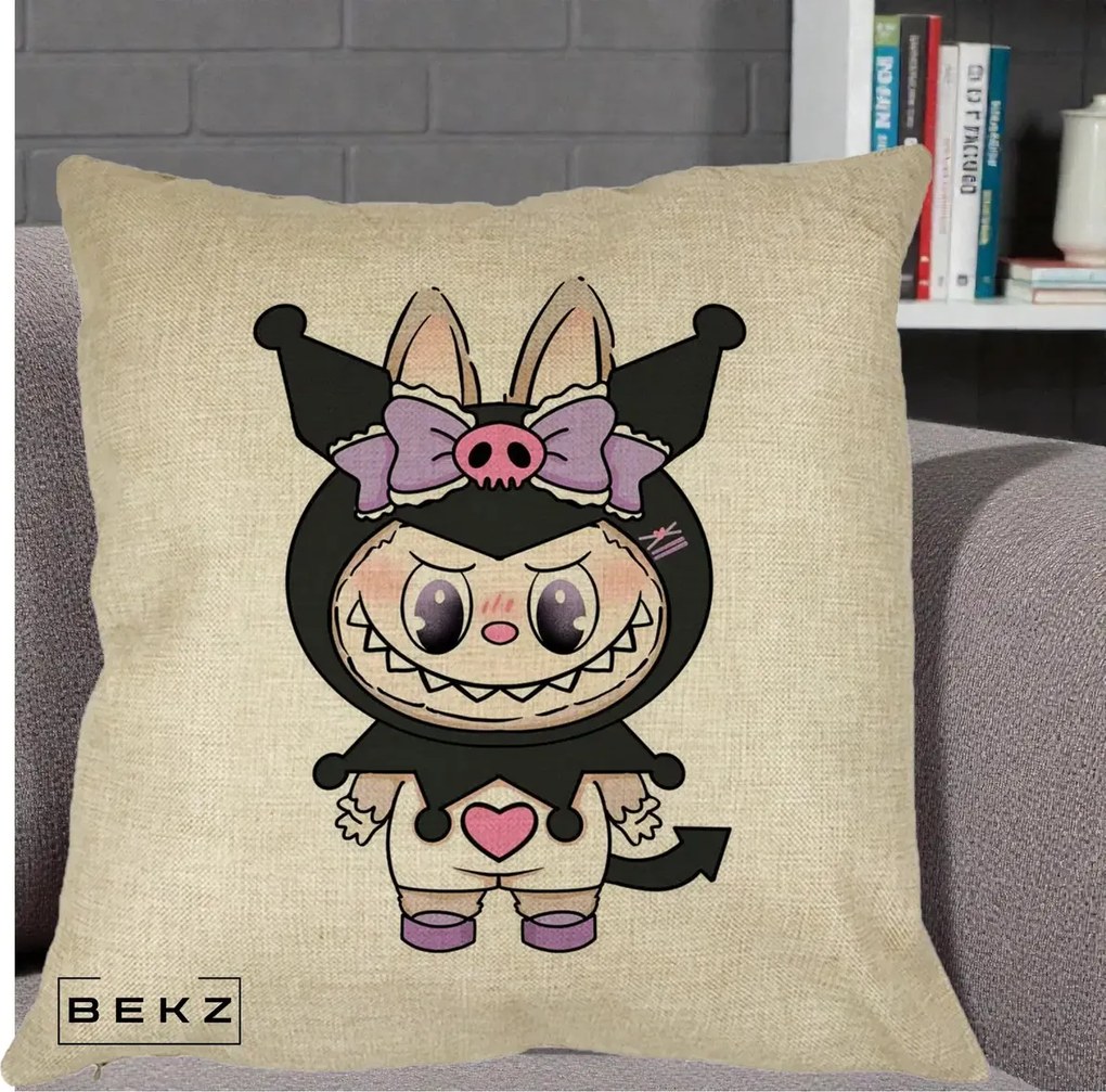 Perna Personalizata Labubu x Kuromi, 40x40 cm, Crem, Husa Detasabila, Perna Inclusa, BEKZ®