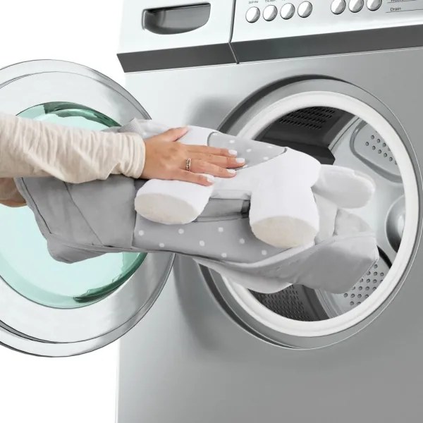 Ingenuity - Leagăn pentru copii CUDDLE LAMB cu melodie, 4xLR14