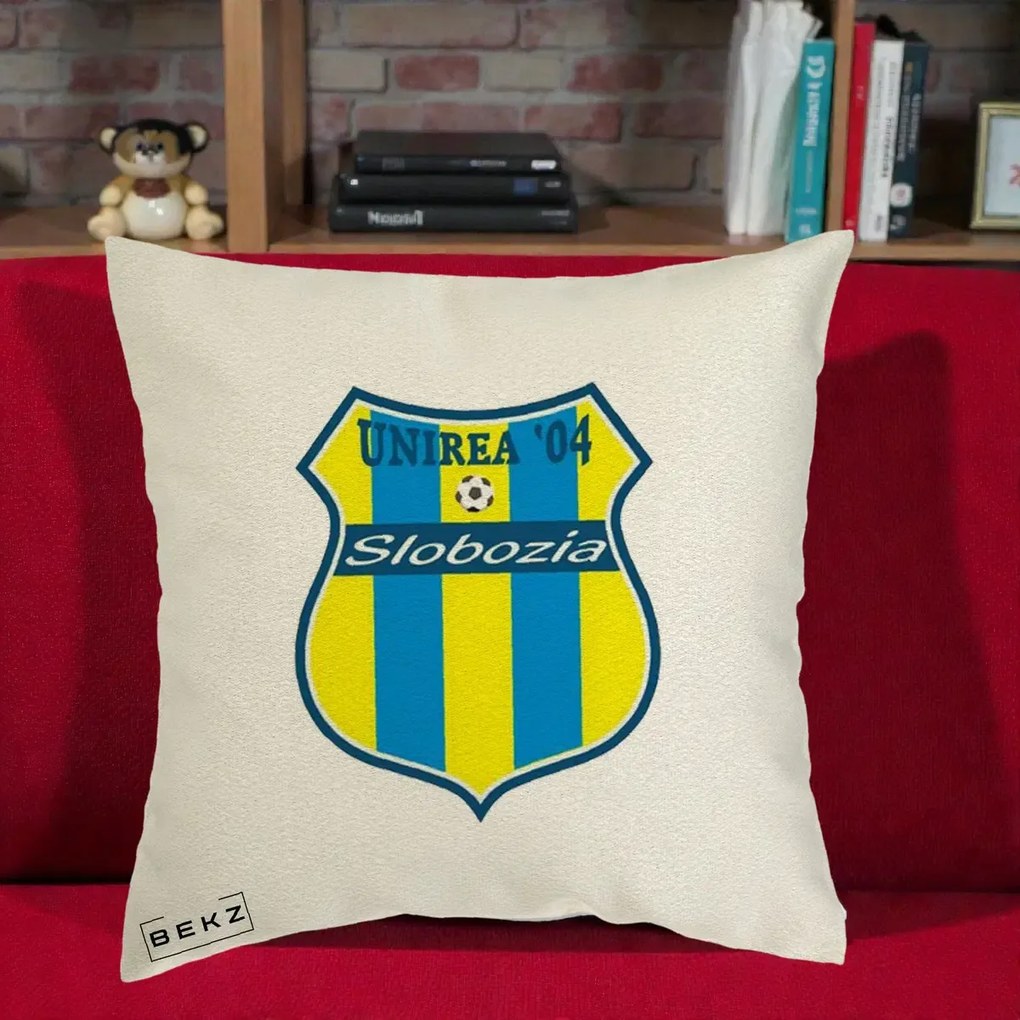 Perna Personalizata Unirea '04 Slobozia Fotbal, 40x40 cm, Ecru, Husa Detasabila, Perna Inclusa, BEKZ®